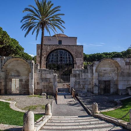 Residence Del Teatro Al Porto Cagliari Esterno foto