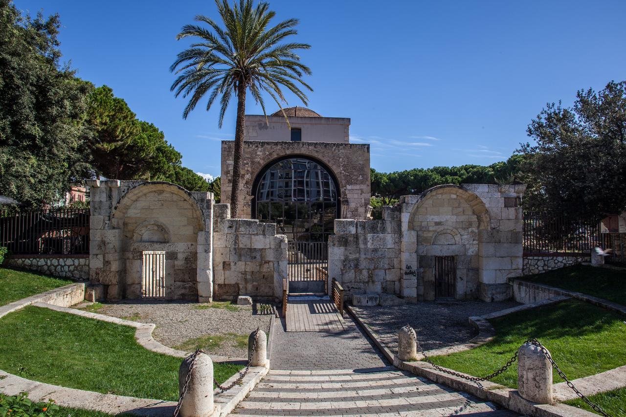 Residence Del Teatro Al Porto Cagliari Esterno foto