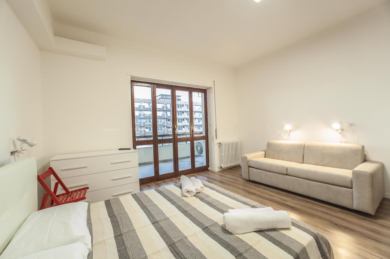Residence Del Teatro Al Porto Cagliari Esterno foto