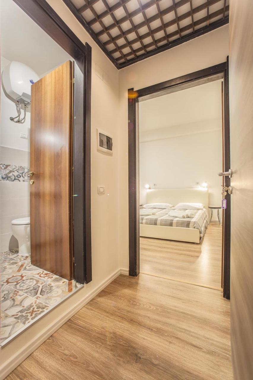 Residence Del Teatro Al Porto Cagliari Esterno foto