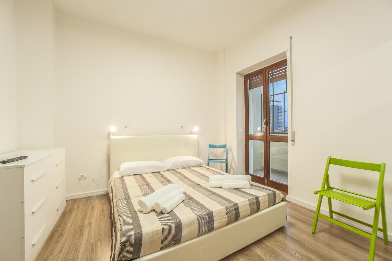 Residence Del Teatro Al Porto Cagliari Esterno foto